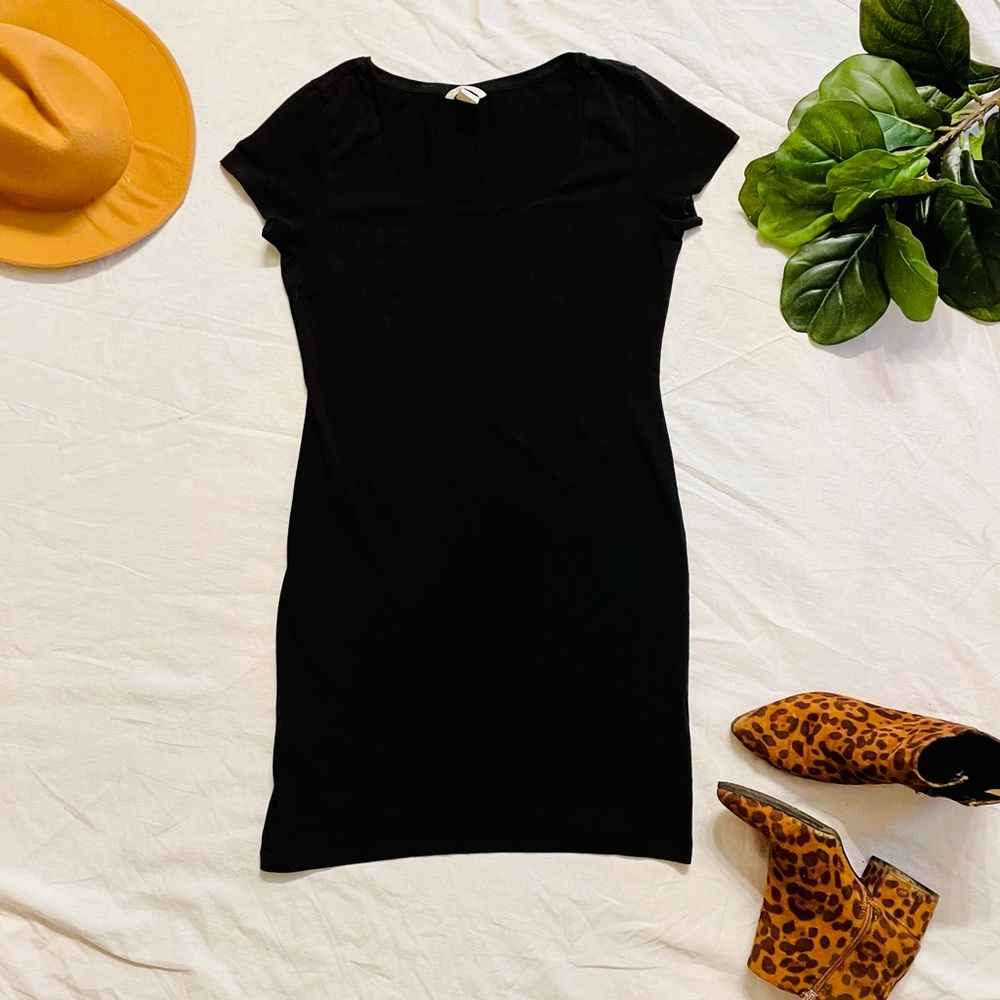 H&M Black Mini Dress with Scoop Neck Women’s Small